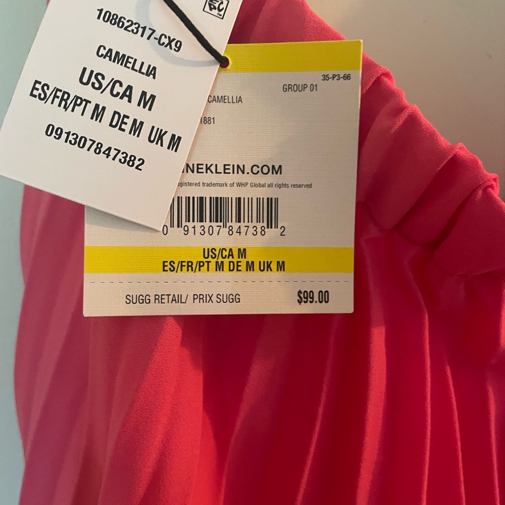 Size medium brand new with tags Anne Klein pink skirt